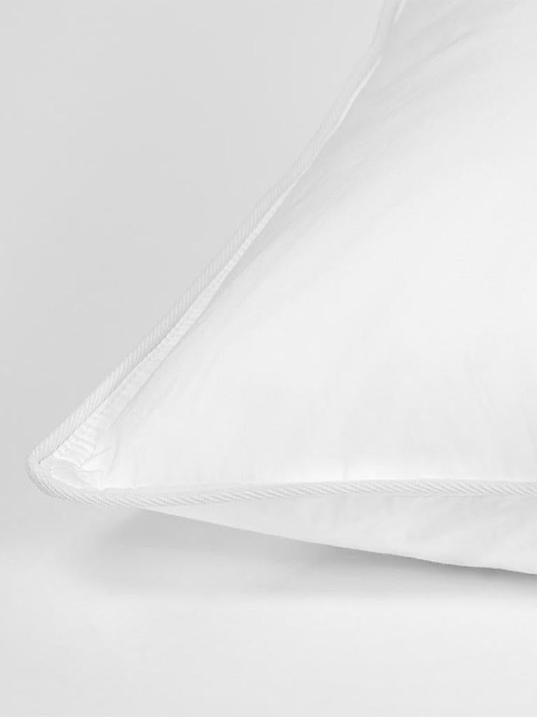 CloudLuxe™ Down Alternative Pillows