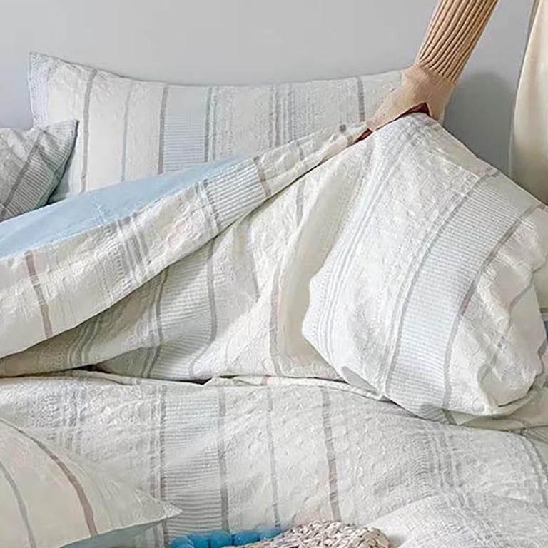 Asymmetry Jacquard Duvet Cover - Pink