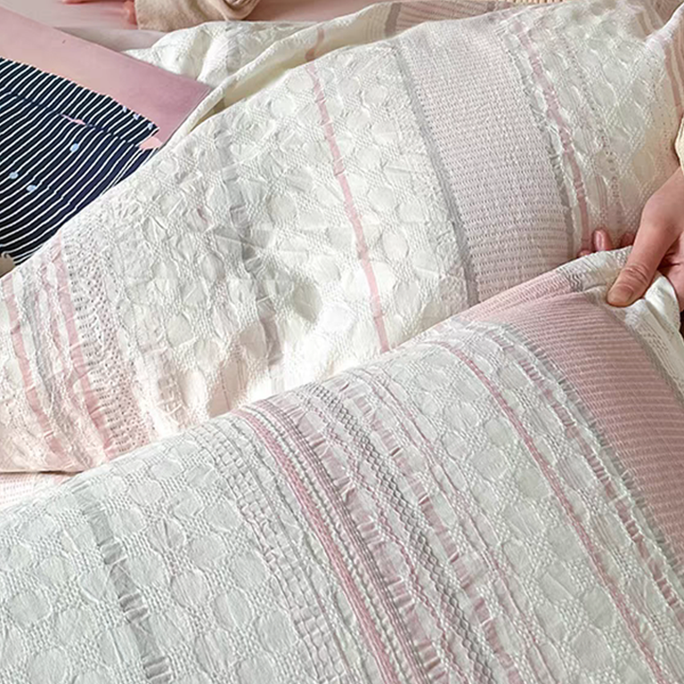 Asymmetry Jacquard Duvet Cover - Pink