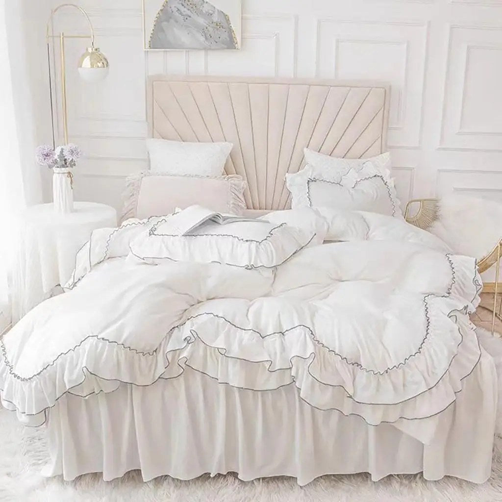 Classic Contrast Ruffle Duvet Cover