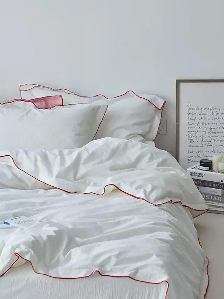 Contrast Flange Bedding Set