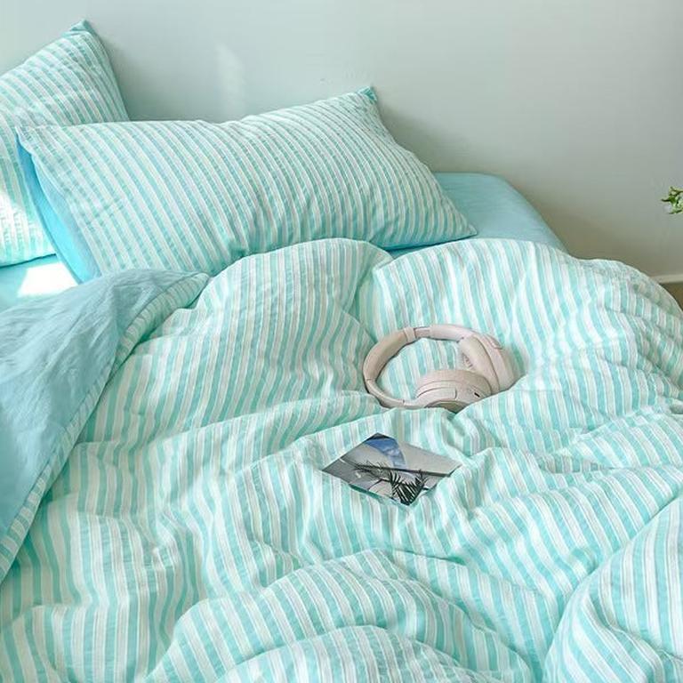 Refresh Jacquard Striped Bedding Set