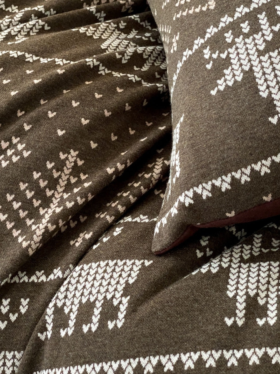 Alpine Fair Isle Cotton Jersey Bedding Set original reference image 16