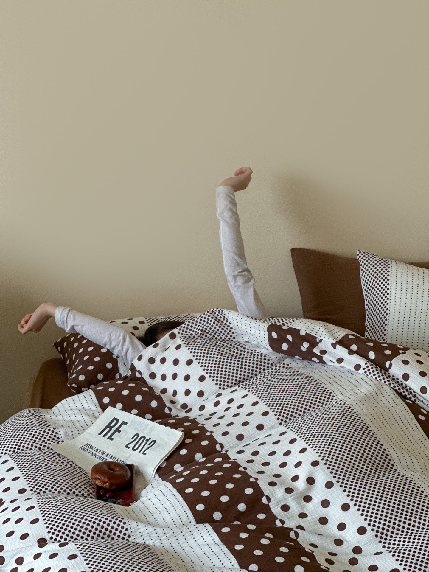 Cocoa Polka Dot Cotton Muslin Bedding Set original reference image 4