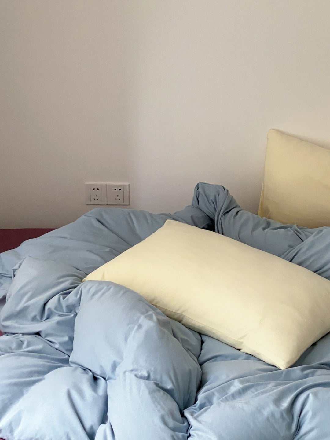 Everyday Contrast Cotton Jersey Bedding Set original reference image 6