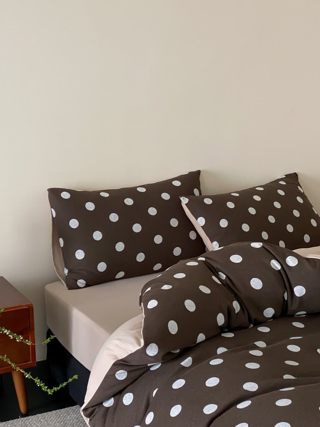 Everyday Dot Cotton Jersey Bedding Set original reference image 10