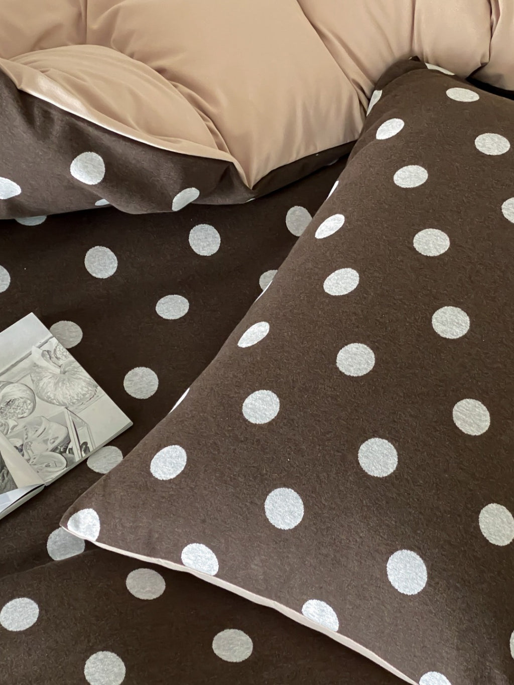 Everyday Dot Cotton Jersey Bedding Set original reference image 13