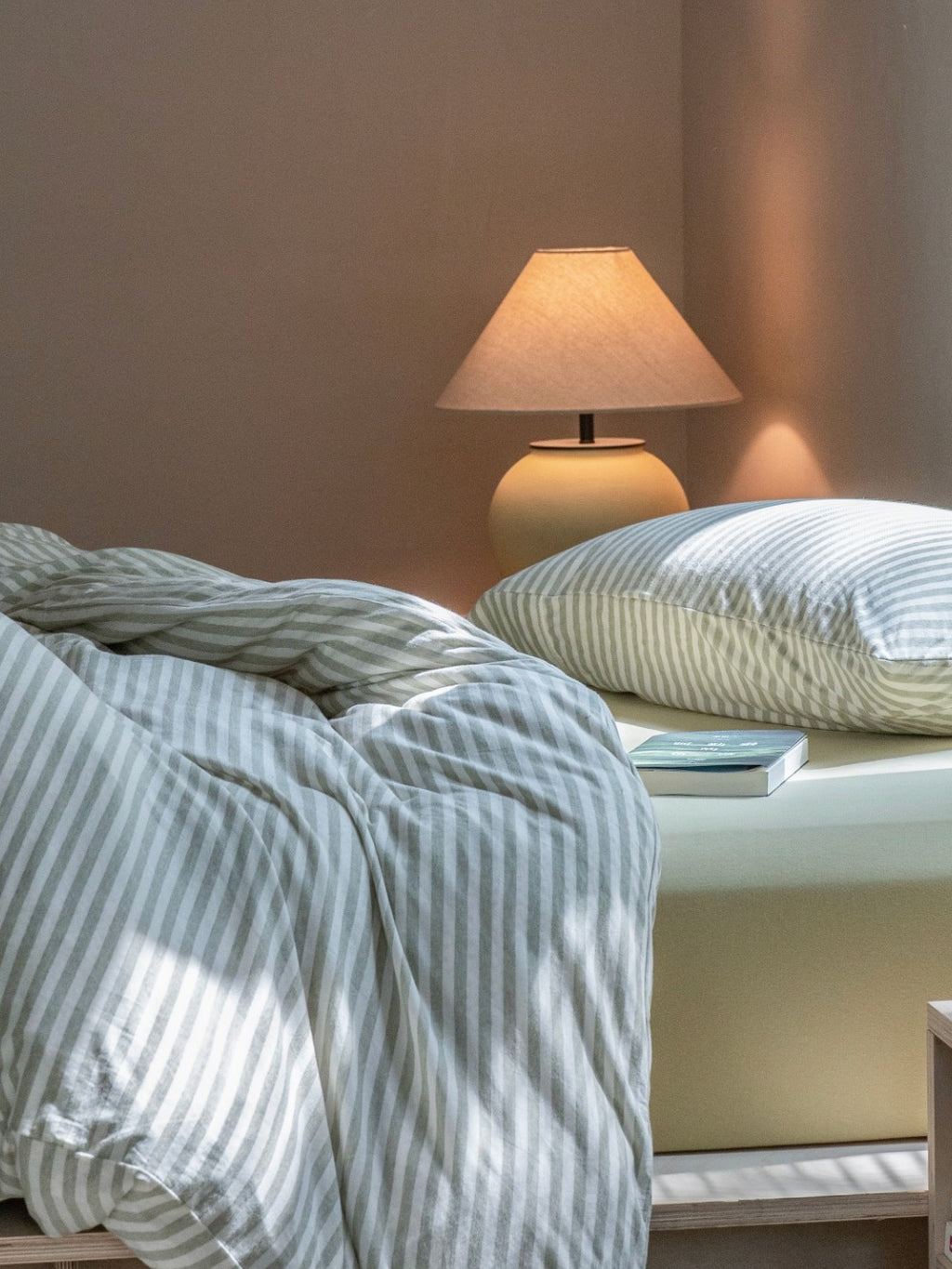 Everyday Stripe Cotton Jersey Bedding Set original reference image 3