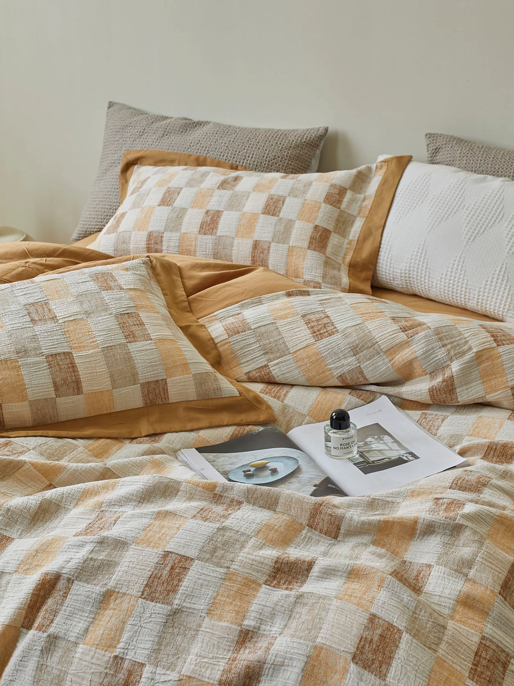 Honey Loft Check Jacquard Cotton Bedding Set original reference image 4