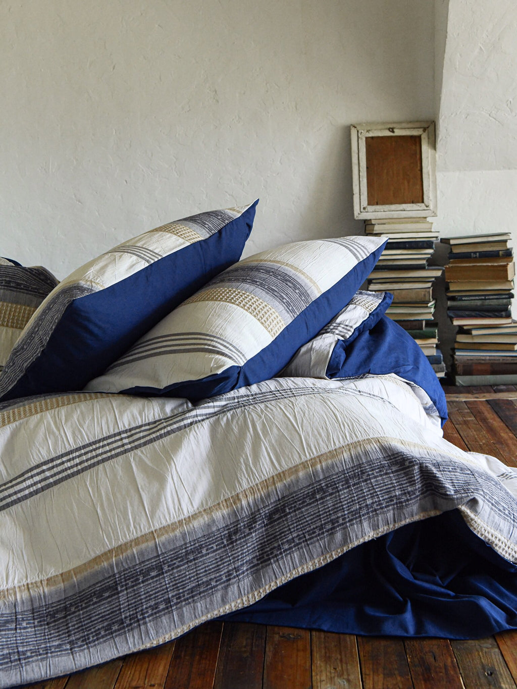 Indigo Heritage Stripe Jacquard Cotton Bedding Set original reference image 4