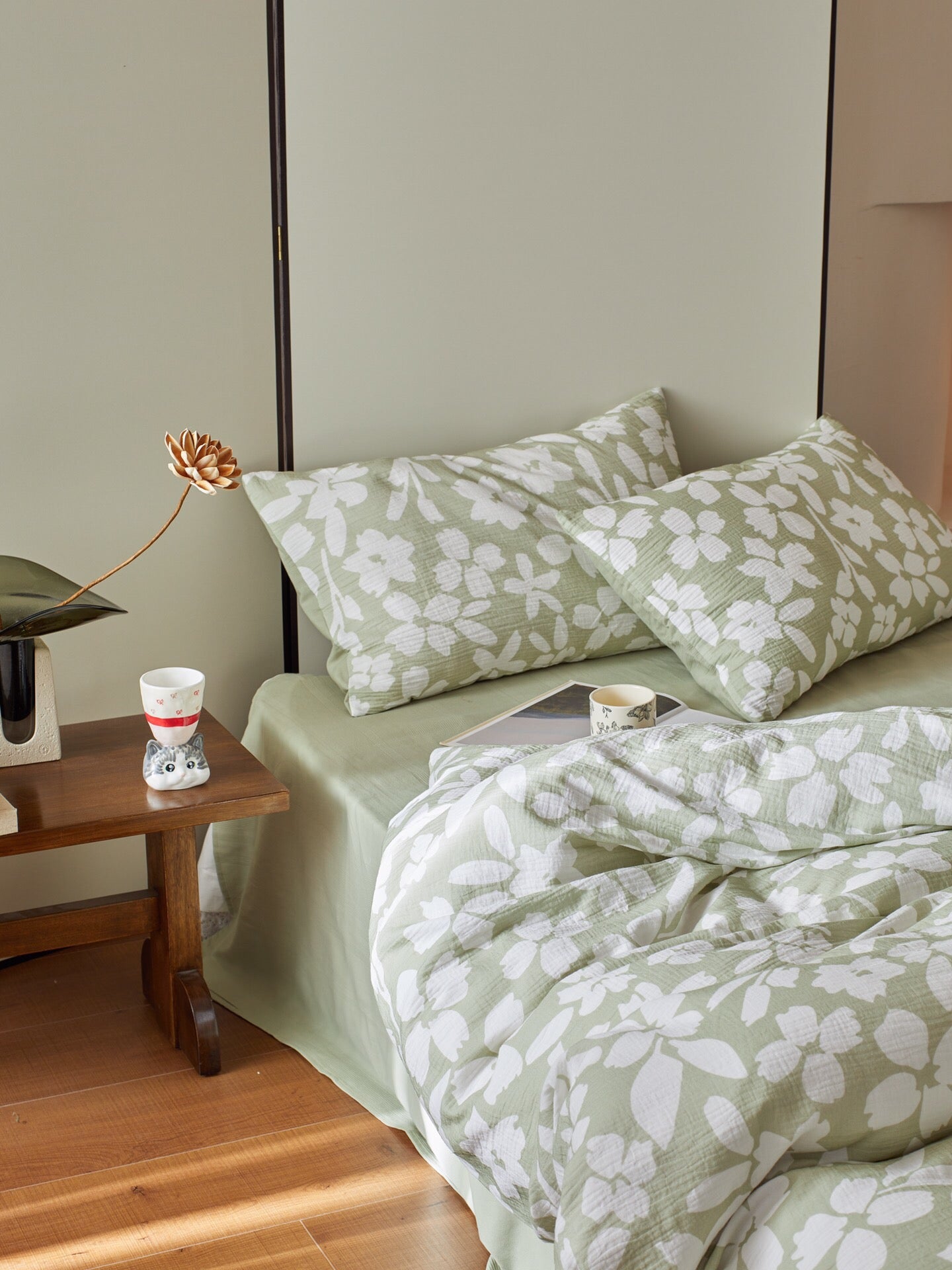 Sage Blossom Cotton Muslin Jacquard Bedding Set original reference image 6