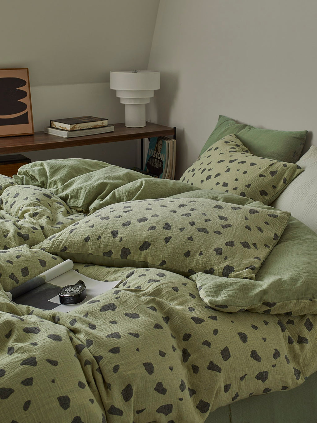 Sage Pebble Cotton Muslin Bedding Set original reference image 1