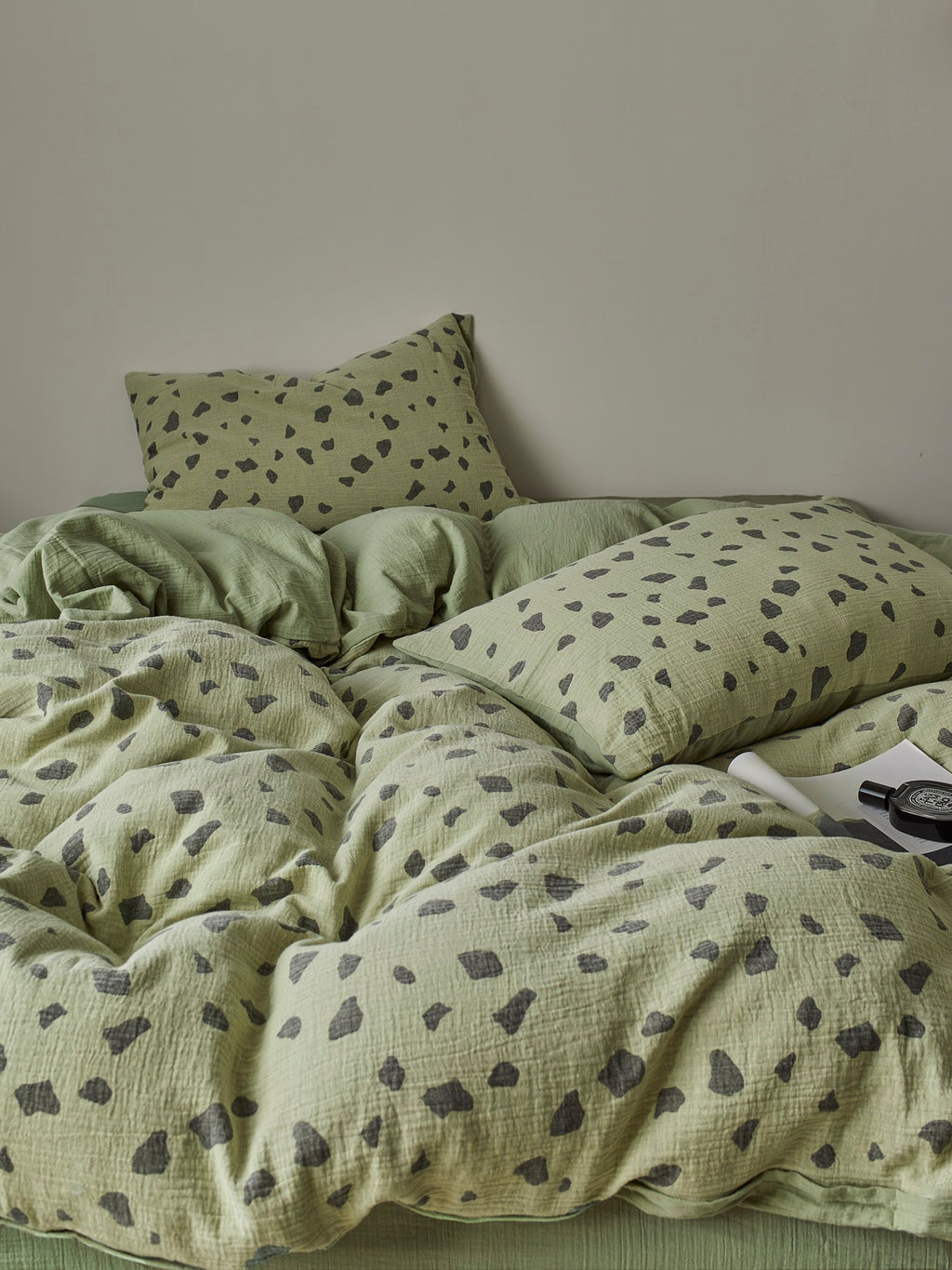 Sage Pebble Cotton Muslin Bedding Set original reference image 9