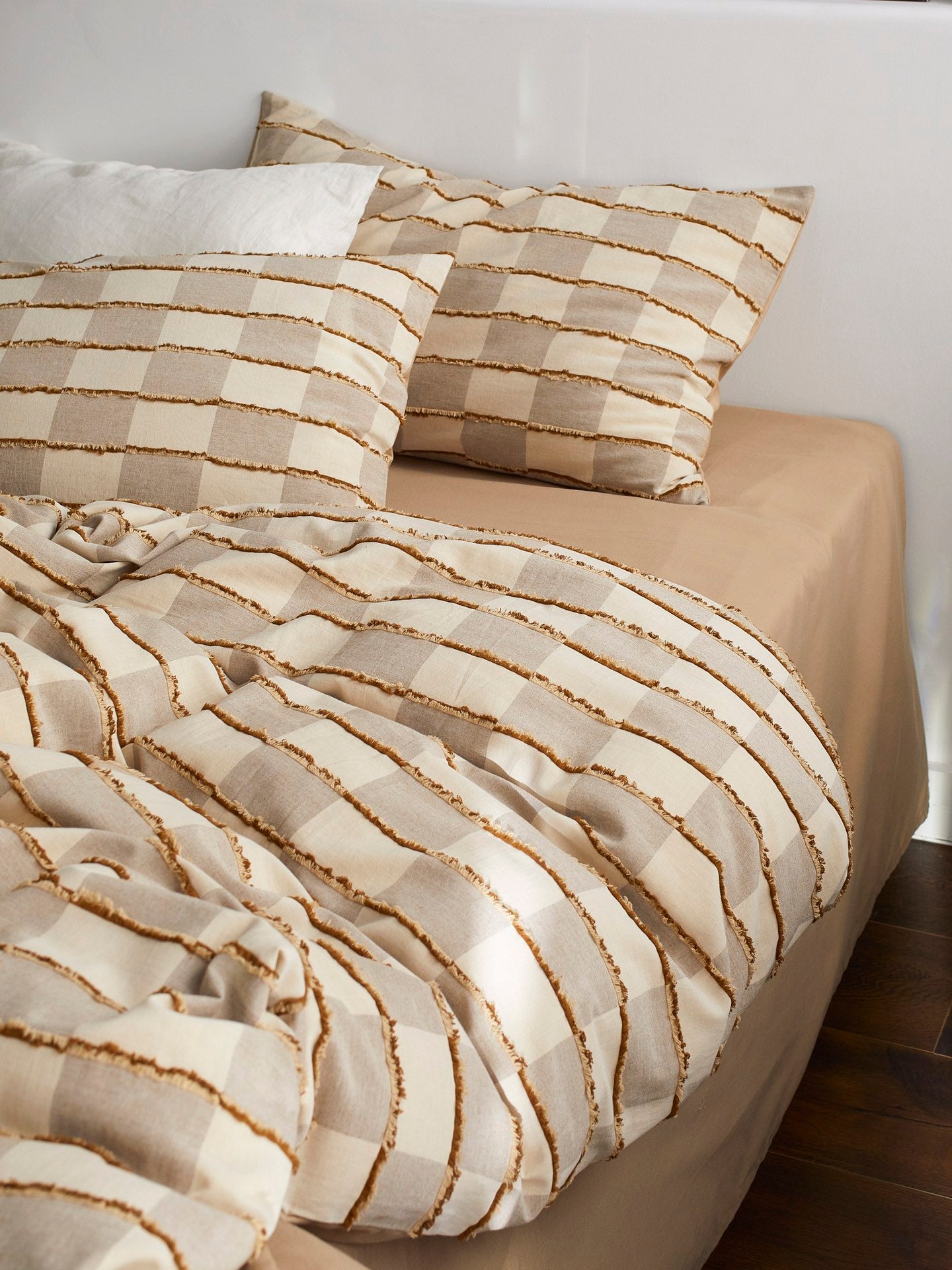 Sandstone Fringe Check Clipped Jacquard Cotton Bedding Set original reference image 3