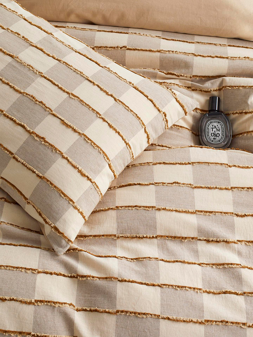Sandstone Fringe Check Clipped Jacquard Cotton Bedding Set original reference image 9