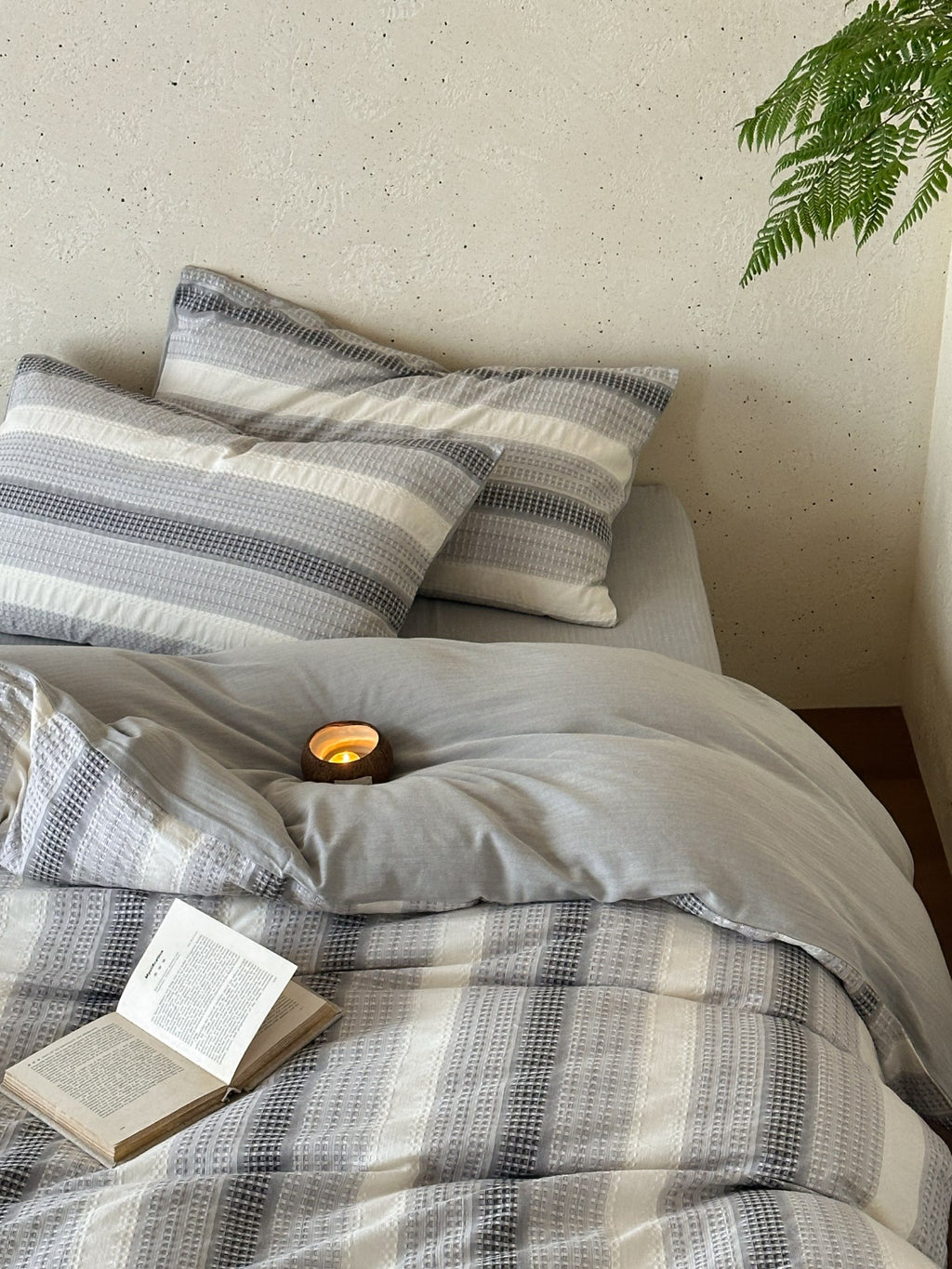 Silver Mist Jacquard Cotton Bedding Set original reference image 4