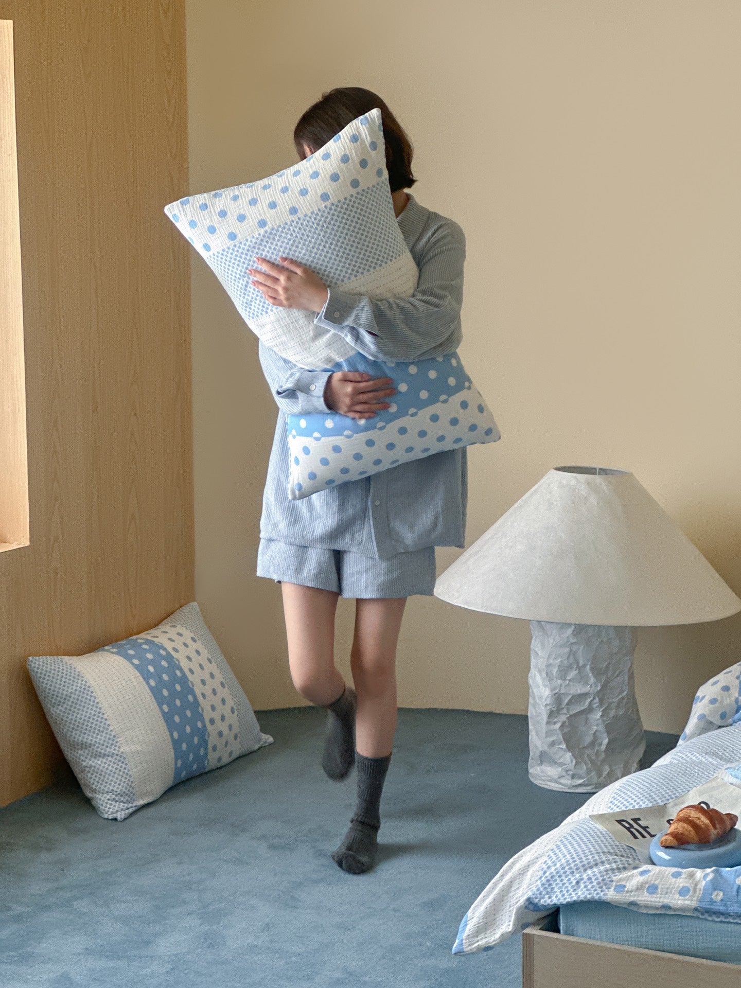 Sky Polka Dot Cotton Muslin Bedding Set original reference image 5