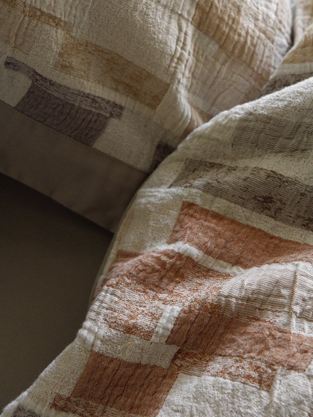 Terra Mosaic Cotton Jacquard Bedding Set original reference image 4