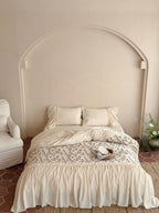 Willow Vine Embroidered Bedding Set original reference image 1