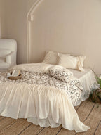 Willow Vine Embroidered Bedding Set original reference image 2