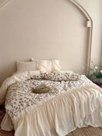 Willow Vine Embroidered Bedding Set original reference image 5
