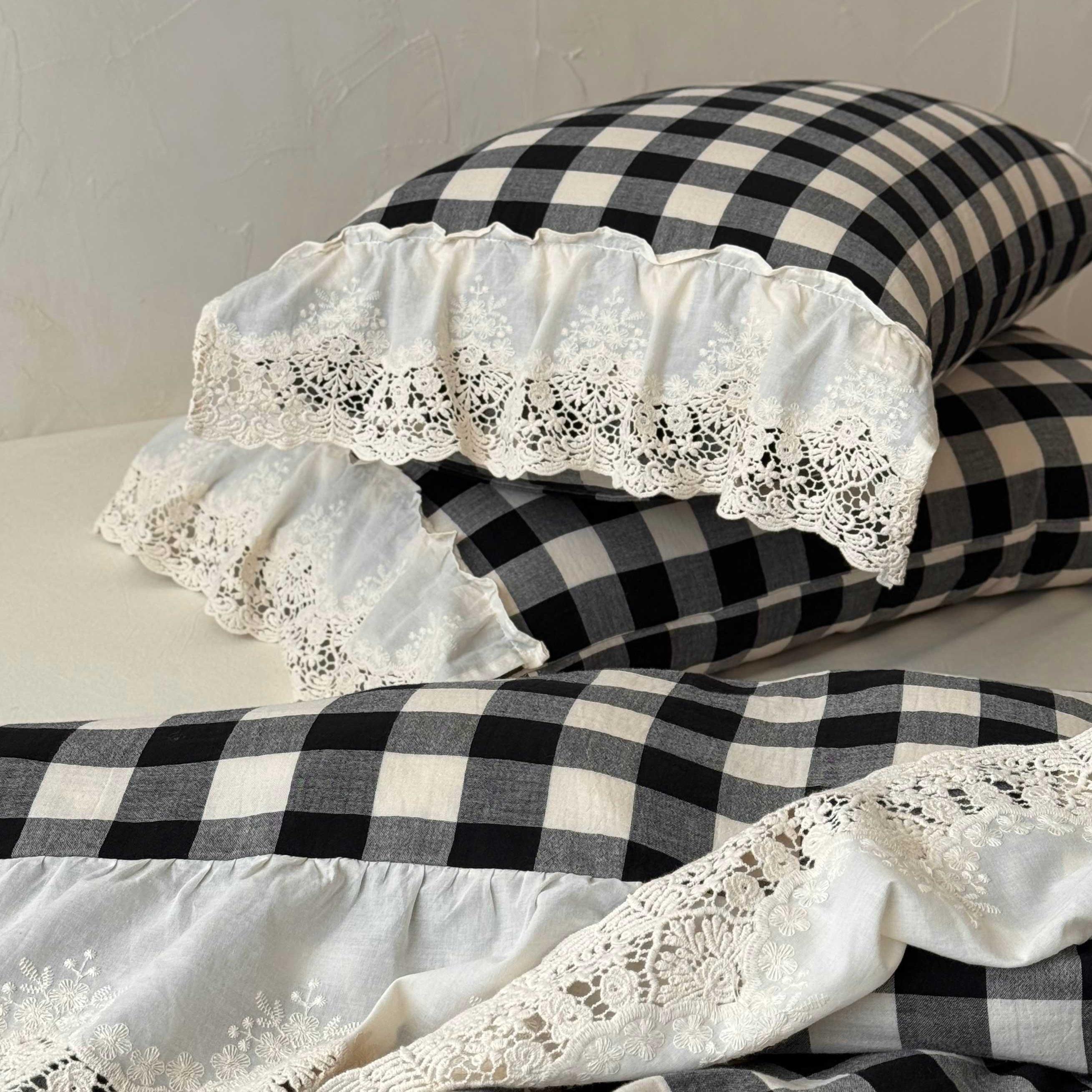 Classic Gingham Lace Ruffle Bedding Set