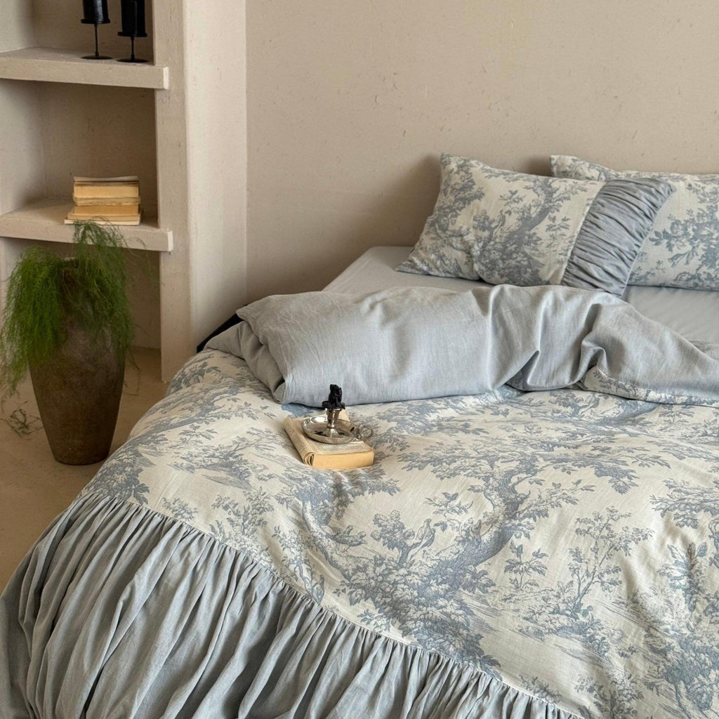 Quiet Manor Toile Ruched Bedding Set