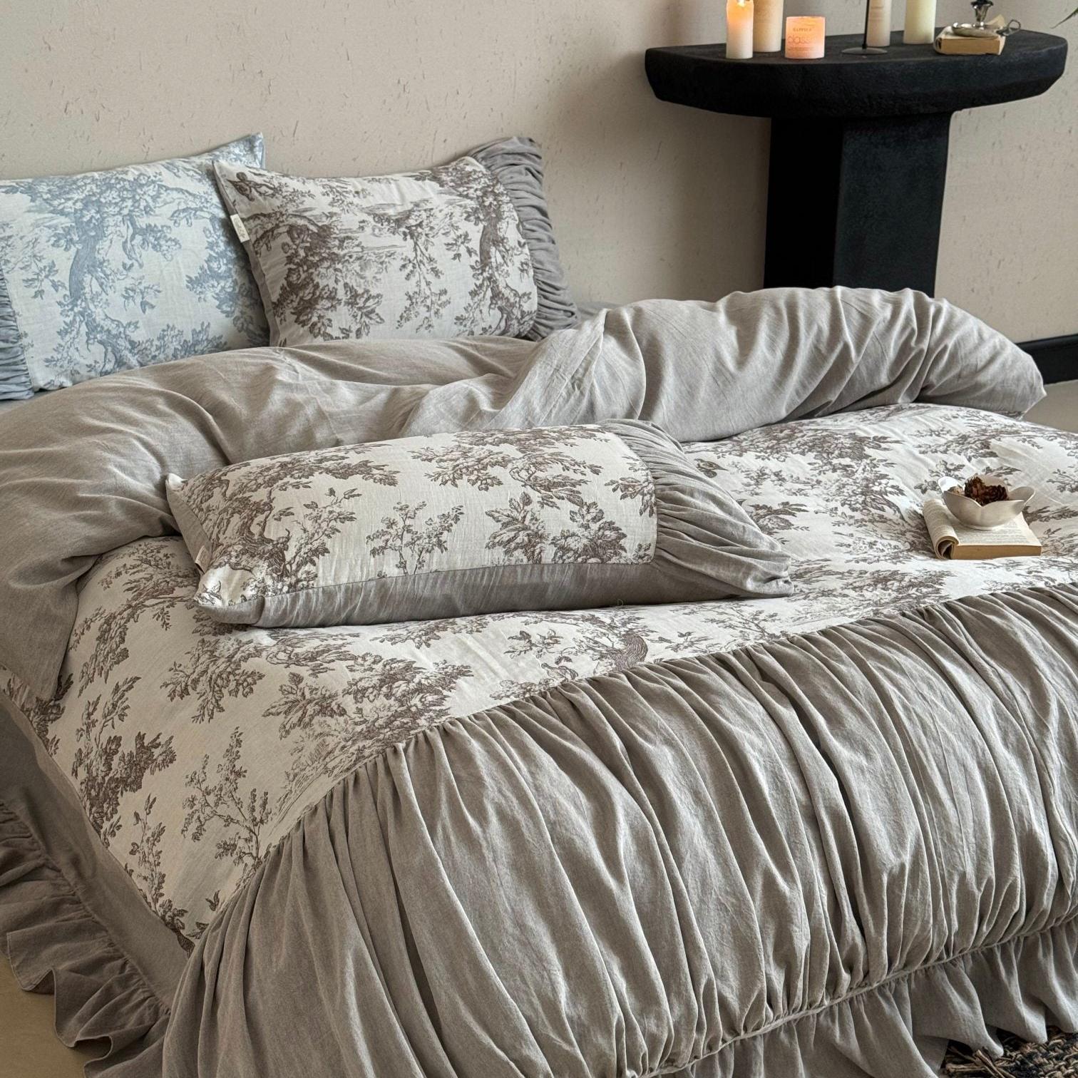 Heritage Meadow Toile Ruched Bedding Set