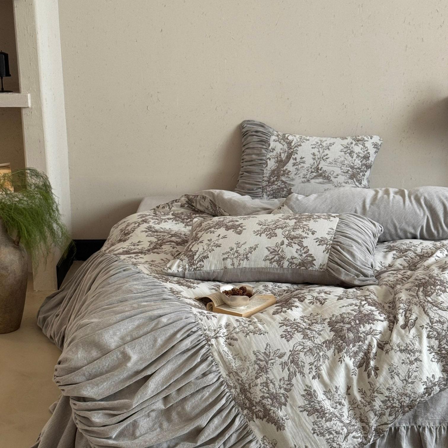 Heritage Meadow Toile Ruched Bedding Set