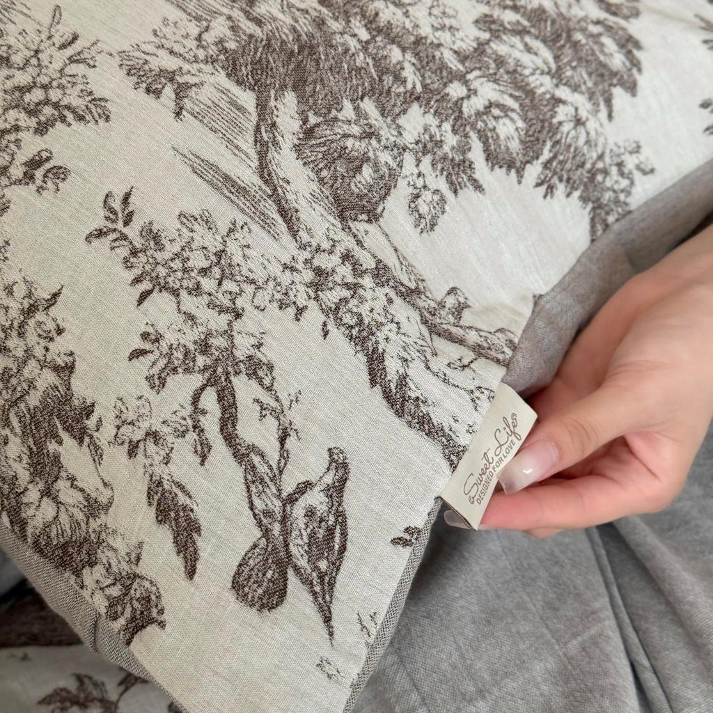 Heritage Meadow Toile Ruched Bedding Set