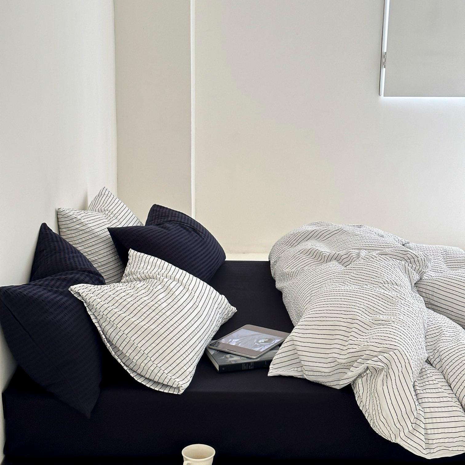 Coastal Mist Stripe Seersucker Duvet Cover